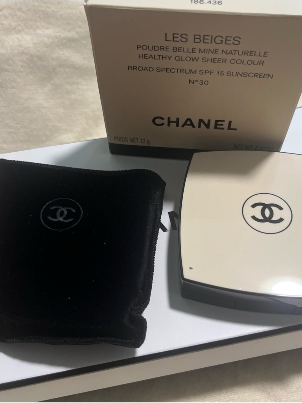 CHANEL Les Beiges Compact Powder - No 30